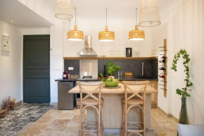 Suite luxueuse dans bel immeuble HP Les Oliviers 1